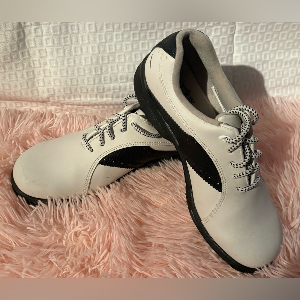 FootJoy golf shoes women size 7 black/white #48425